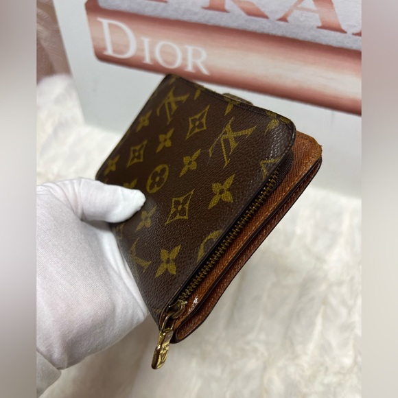 Louis Vuitton Monogram Canvas Passport Wallet-SP0032 - Picture 9 of 11